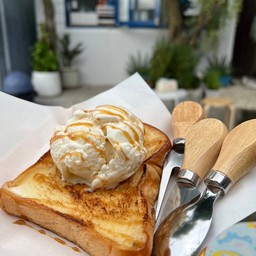 ปังปิ้งเดอะมูน