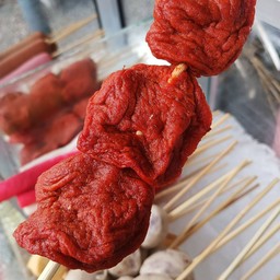 ลูกชิ้นปลาแดง