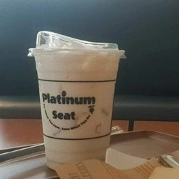 นมคาราเมลเย็น (Iced Caramel Milk)