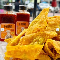 เกี๊ยวหมูสาหร่ายทรงเครื่อง