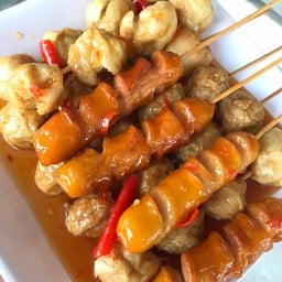 เฮียอ้วนส้มตำ&อาหารตามสั่ง เส้นหน้าป้ายราชภัฏ