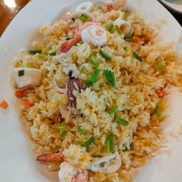 ข้าวผัดทะเล