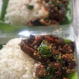 กะเพราปลาดุกกรอบ