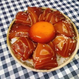 ข้าวแซลมอน ดอง ท๊อปปิ้ง ไข่ดอง