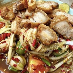 ตำแตงหมูกรอบ