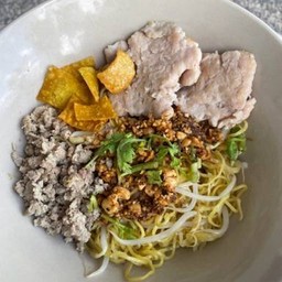 ก๋วยเตี๋ยวหมูเด้ง