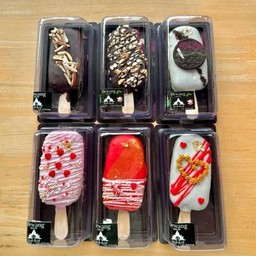 บราวนี่ไอศครีม (เนื้อบราวนี่ช็อก100%)