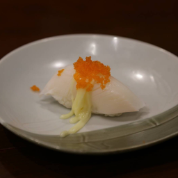 หมึกหิมะราดน้ำสลัด