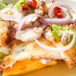 ยำไข่ดาว