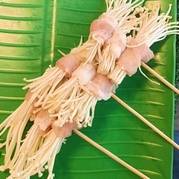 หมูสามชั้นพันเห็ด