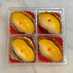 เปี๊ยะทุเรียนไข่เค็ม 4ชิ้น หมอนทองเเท้100%  ไข่เค็มสด