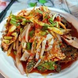 ยำมะม่วงปูม้า 60sixty