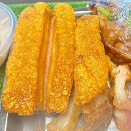 หมูกรอบ 1ขีด