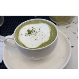 มัจฉะ ลาเต้ (ร้อน)