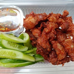 สามชั้นทอดน้ำปลา(เป็นกับข้าว)