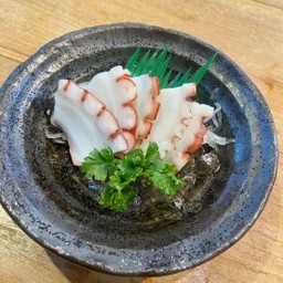 หนวดปลาหมึกยักษ์ ซาซิมิ