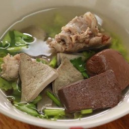 ต้มเลือดหมู