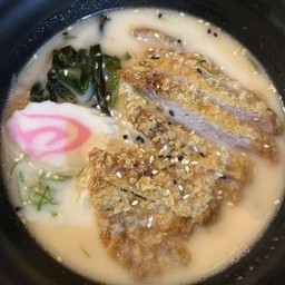 ราเมนหมูทอด