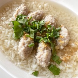 ข้าวต้มหมูเด้ง