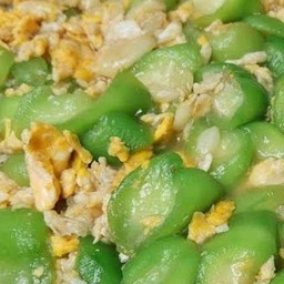 บวบผัดไข่(มีเฉพาะกับข้าวไม่มีข้าว)