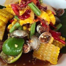 ตำข้าวโพดหอยแครง/တန်းခေါက်ဖိုး  ဟွေခဲ