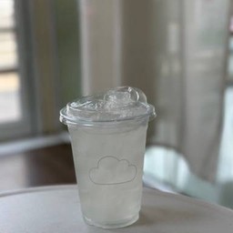 Coconut Water น้ำมะพร้าว