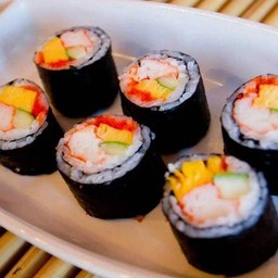 ข้าวห่อสาหร่ายไส้รวม