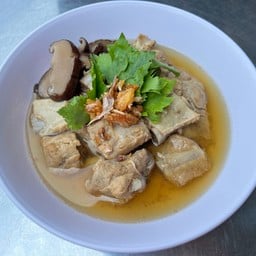 เกาเหลาซี่โครงหมูตุ๋น เห็ดหอม