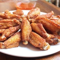 ปีกไก่ทอด ( 9 ชิ้น )