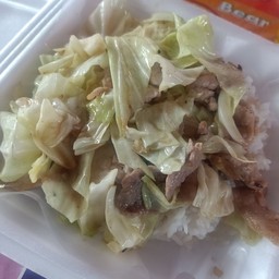 กะหล่ำปลีหมูชิ้น