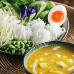 ขนมจีนน้ำยาปู คุณย่า