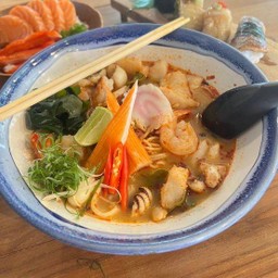 ราเมนต้มยำ