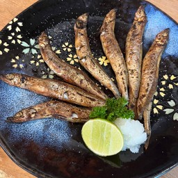 ปลาไข่ย่าง เกลือ-ซีอิ๊ว