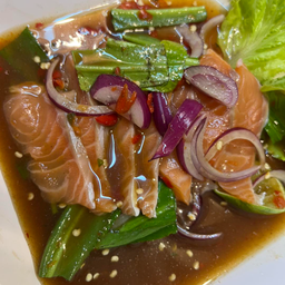 ยำแซลม่อน