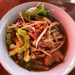 ชายทัย-ก๋วยเตี๋ยวไก่มะระ สาขาต้นตำรับหน้าวัดพลฯ