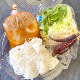 ขนมจีนน้ำยาผสม(ป่าเยอะกะทิน้อย)