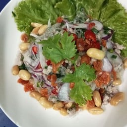 ขาหมู แม่กิ่ง(ร้านคาราโอเกะฟลอร์เฟื่องฟ้า)