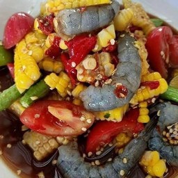 ตำข้าวโพดกุ้งสด (ปลาร้า)
