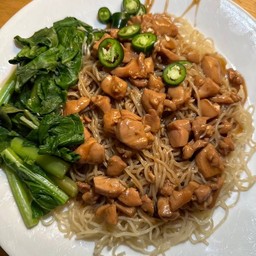 บะหมี่หน้าไก่ (สูตรลับเฮียลี่)