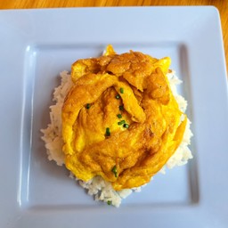 ข้าวกะเพรา-ไข่เจียว By เอ็นจอย