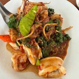 ปลาหมึกผัดฉ่า