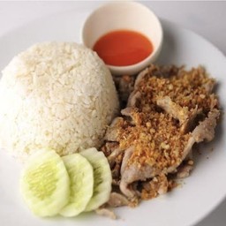 หมูทอดกระเทียม(ราดข้าว)
