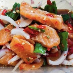 [อร่อยซ่ากับโค้ก] เหลาแซลมอล +  โค้ก ออริจินัล (กระป๋อง)