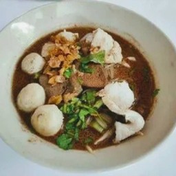 นายปอ ก๋วยเตี๊ยวไก่มะระ (เบญจภาศฯ)