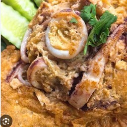 ข้าวไข่เจียวปลาหมึก
