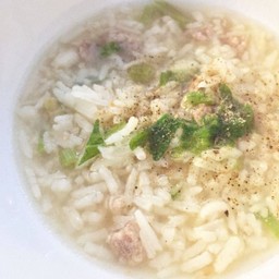 ข้าวต้มหมูสับ