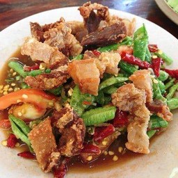 ตำถั่วหมูกรอบ