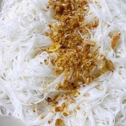 เส้นหมี่ลวก