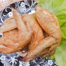 ปีกไก่ทอดน้ำปลา