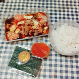 เซทบราวแซลมอนดอง ข้าว สาหร่าย